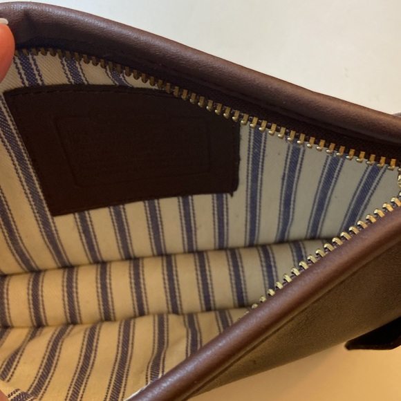 Vintage COACH Clutch Case Makeup Money Pouch Brown Chestnut Leather Top Zipper - Picture 5 of 7